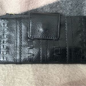 Black leather fossil wallet